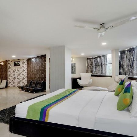 Treebo Trend Orient Grand Nagpur Exterior foto