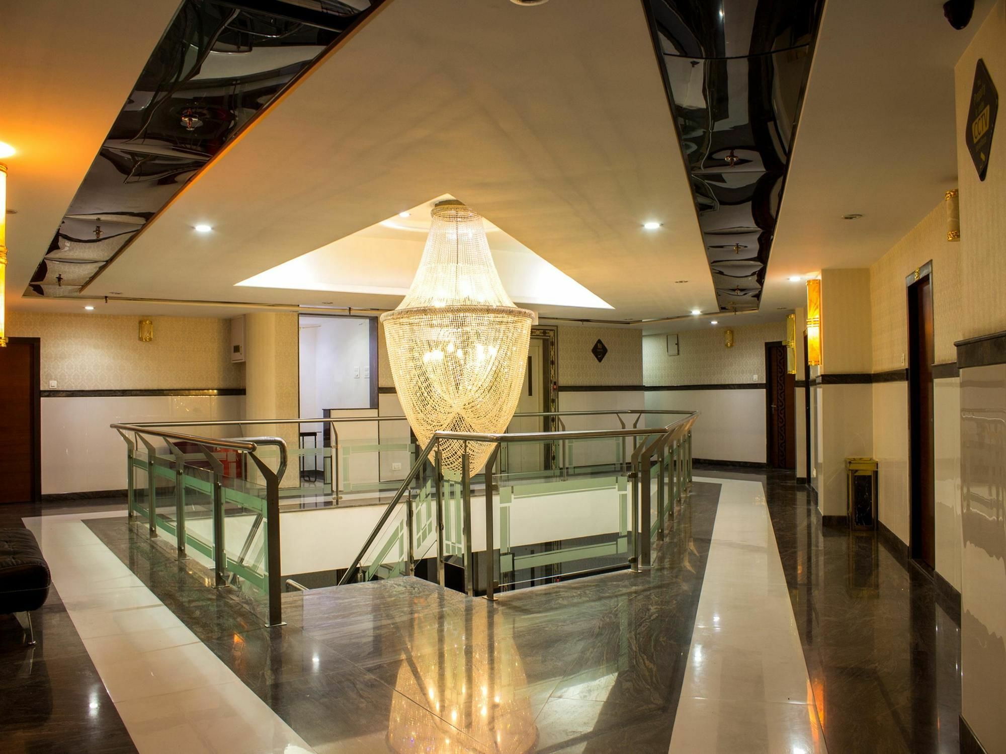 Treebo Trend Orient Grand Nagpur Exterior foto